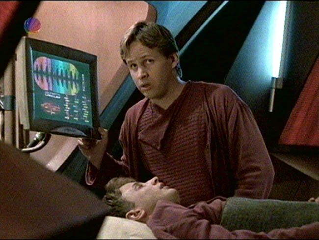 Star Trek Bilder - Voyager - Kritische Versorgung