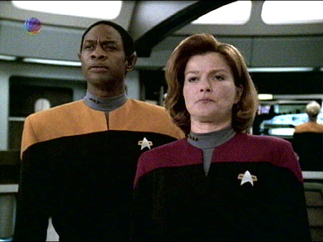 Star Trek Bilder - Voyager - Kritische Versorgung
