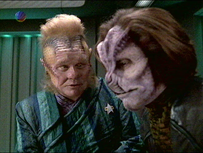 Star Trek Bilder - Voyager - Kritische Versorgung