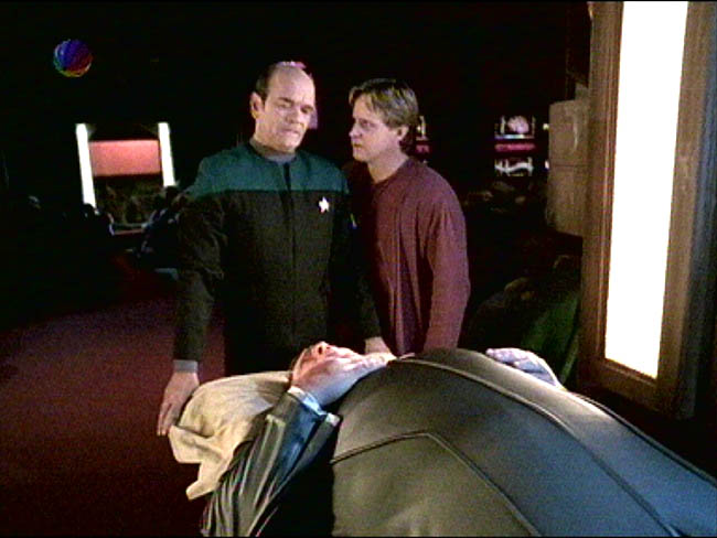 Star Trek Bilder - Voyager - Kritische Versorgung
