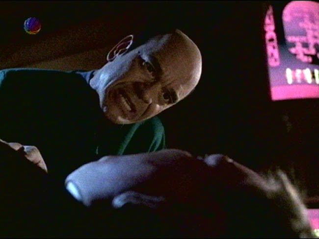 Star Trek Bilder - Voyager - Kritische Versorgung