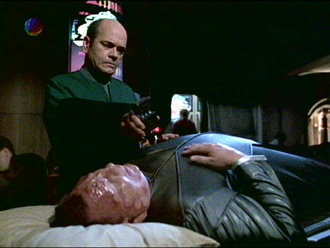 Star Trek Bilder - Voyager - Kritische Versorgung