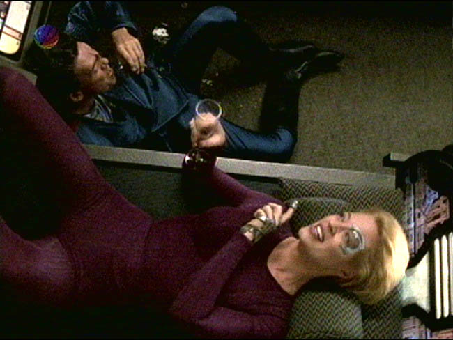 Star Trek Bilder - Voyager - Körper und Seele