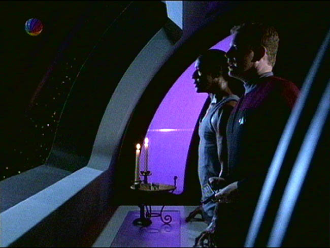 Star Trek Bilder - Voyager - Körper und Seele