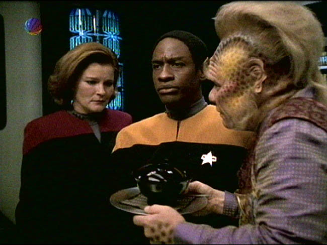 Star Trek Bilder - Voyager - Körper und Seele