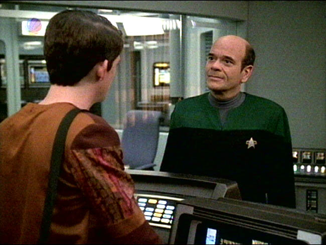 Star Trek Bilder - Voyager - Nightingale
