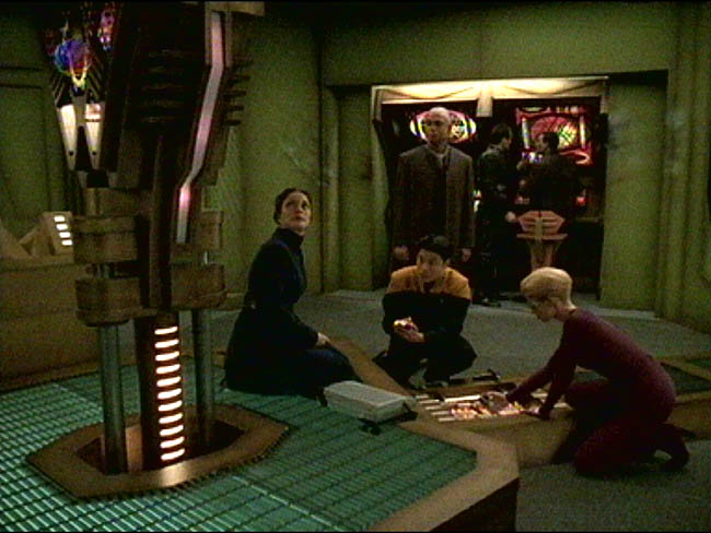Star Trek Bilder - Voyager - Nightingale