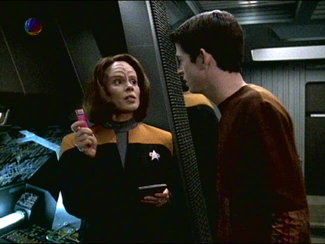 Star Trek Bilder - Voyager - Nightingale