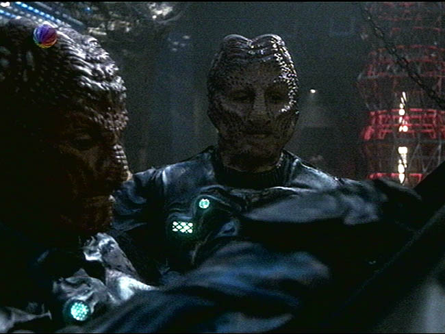 Star Trek Bilder - Voyager - Fleisch und Blut II