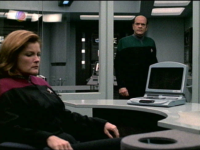 Star Trek Bilder - Voyager - Fleisch und Blut II