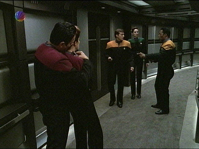 Star Trek Bilder - Voyager - Zersplittert