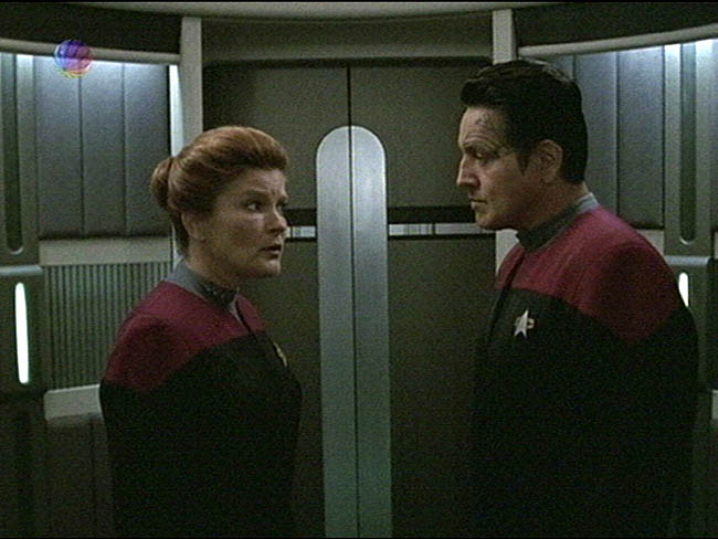 Star Trek Bilder - Voyager - Zersplittert